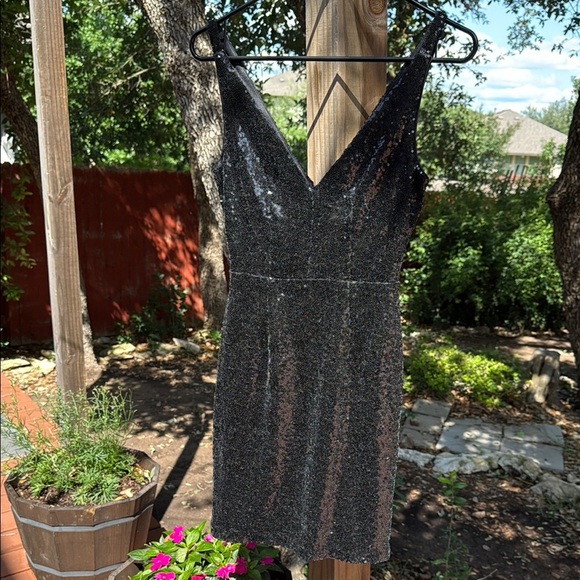 Lulus Dresses & Skirts - Lulu’s Sexy Black Sequin Dress Size XS